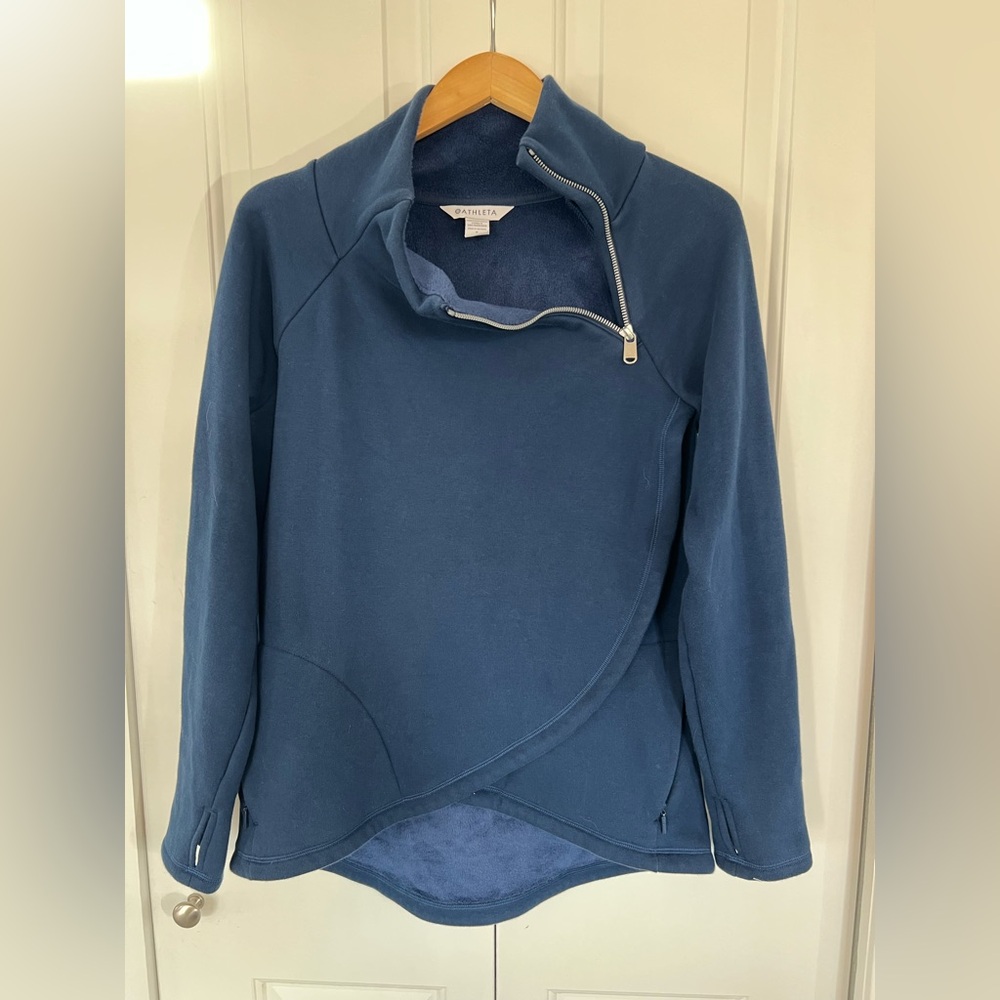 Athleta Cozy Karma Wrap